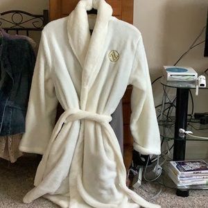 Knee length white fluffy robe